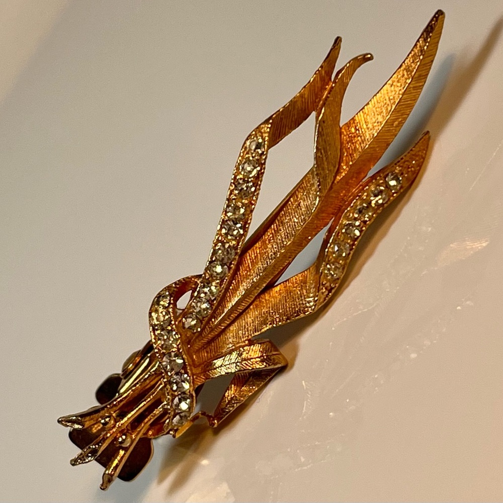 Roma brand vintage rich goldtone & rhinestone hair clip looks like corn stalk